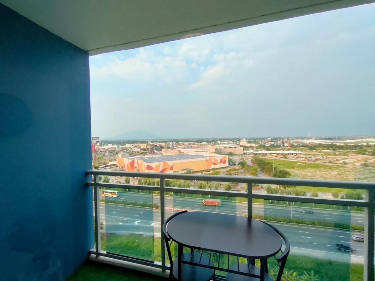 The Aces Crib At Azure North Pampanga San Fernando (Pampanga) Exterior foto